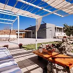 Paulanelas - Nature Retreat With Pool & Jacuzzi Offering Authentic Greek Hospitality By Mana Gers Vakantiehuis *