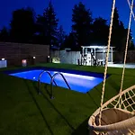 Vakantiehuis Paulanelas - Nature Retreat With Pool & Jacuzzi Offering Authentic Greek Hospitality By Mana Gers Gaitani