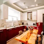 Vakantiehuis Paulanelas - Nature Retreat With Pool & Jacuzzi Offering Authentic Greek Hospitality By Mana Gers Gaitani