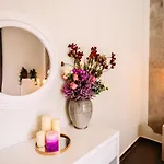 Paulanelas - Nature Retreat With Pool & Jacuzzi Offering Authentic Greek Hospitality By Mana Gers Vakantiehuis Gaitani