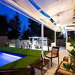 Paulanelas - Nature Retreat With Pool & Jacuzzi Offering Authentic Greek Hospitality By Mana Gers Gaitani