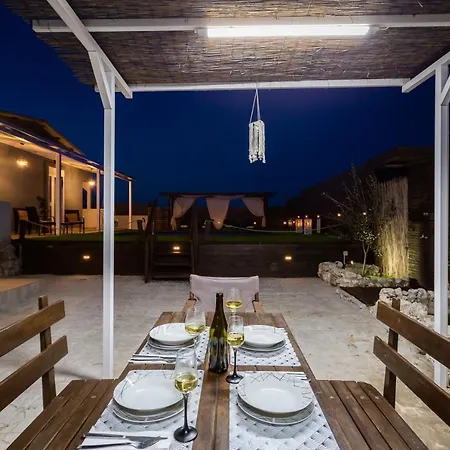 Paulanelas - Nature Retreat With Pool & Jacuzzi Offering Authentic Greek Hospitality By Mana Gers