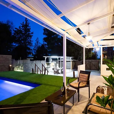 Paulanelas - Nature Retreat With Pool & Jacuzzi Offering Authentic Greek Hospitality By Mana Gers Gaitani