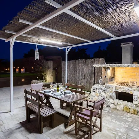 Paulanelas - Nature Retreat With Pool & Jacuzzi Offering Authentic Greek Hospitality By Mana Gers Gaitani