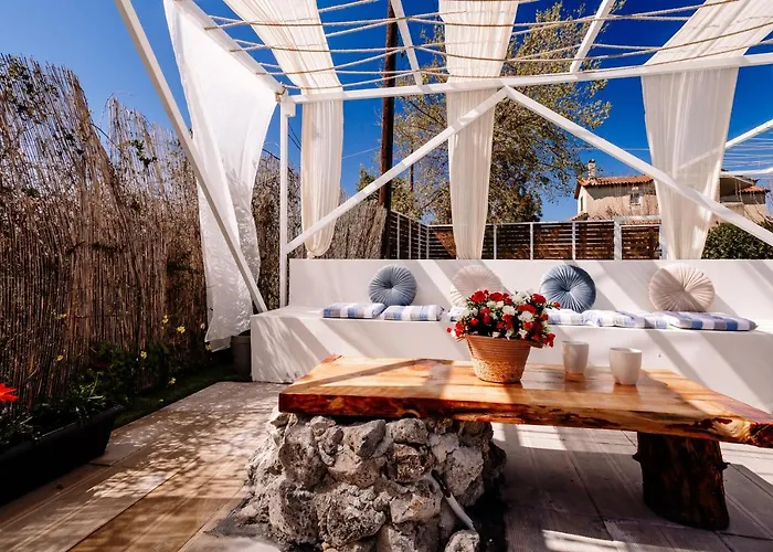 Paulanelas - Nature Retreat With Pool & Jacuzzi Offering Authentic Greek Hospitality By Mana Gers Gaitani