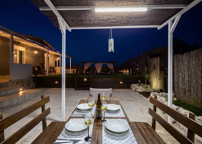 Paulanelas - Nature Retreat With Pool & Jacuzzi Offering Authentic Greek Hospitality By Mana Gers