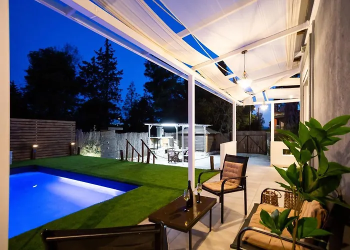 Paulanelas - Nature Retreat With Pool & Jacuzzi Offering Authentic Greek Hospitality By Mana Gers Gaitani