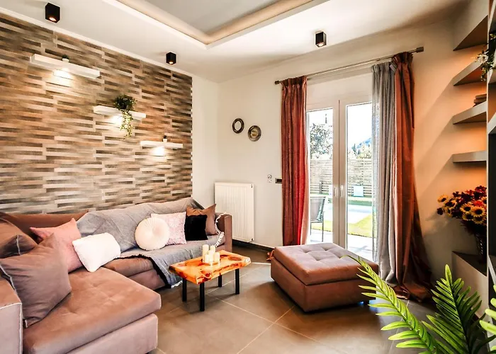 Paulanelas - Nature Retreat With Pool & Jacuzzi Offering Authentic Greek Hospitality By Mana Gers Semesterbostad