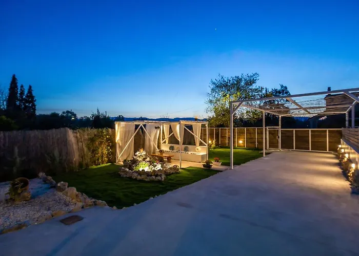 Semesterbostad Paulanelas - Nature Retreat With Pool & Jacuzzi Offering Authentic Greek Hospitality By Mana Gers