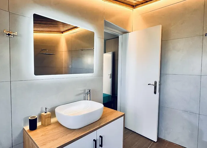 Paulanelas - Nature Retreat With Pool & Jacuzzi Offering Authentic Greek Hospitality By Mana Gers Semesterbostad