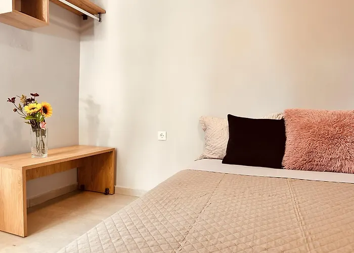 Paulanelas - Nature Retreat With Pool & Jacuzzi Offering Authentic Greek Hospitality By Mana Gers